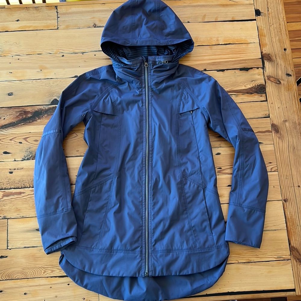 Lululemon Raincoat